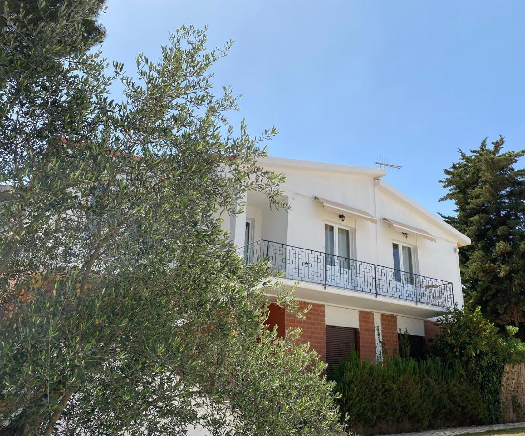Sabrina Apartments Porto Pino Zewnętrze zdjęcie